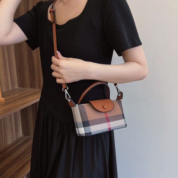 經典格子餃子包