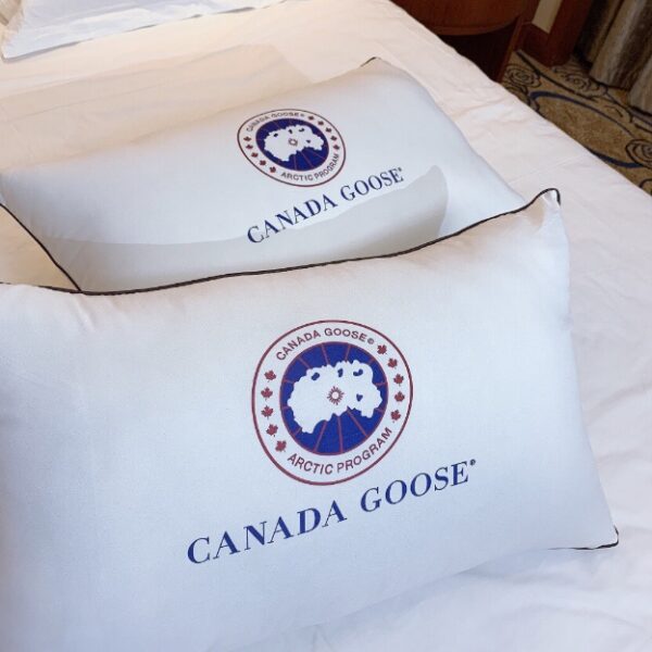 加拿大鵝護頸枕