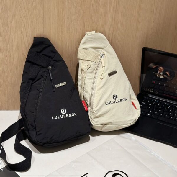 lulu旗艦款輕便斜挎胸包