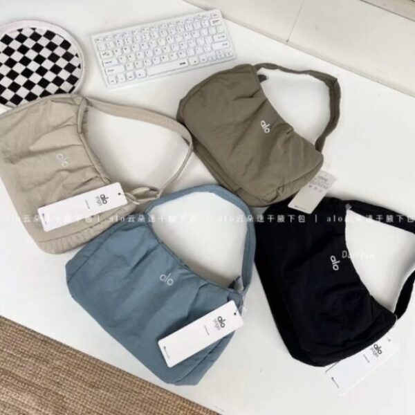 【清倉特價】Alo最新款腋下包