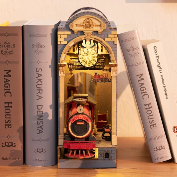 Time Travel | Robotime Rolife TGB04 DIY Miniature Book Nook Kit/時光站台